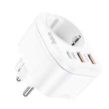 Заредете изображение във визуализатора на галерията – Hoco charger multifunctional charger type c pd20w + 2x usb qc3.0 3a + socket ns3 white - TopMag

