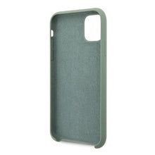 Заредете изображение във визуализатора на галерията – Guess GUHCN65LSLMGKA iPhone 11 Pro Max khaki hard case Silicone Vintage Gold Logo
