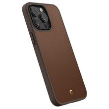 Заредете изображение във визуализатора на галерията – Spigen CYRILL KAJUK MAG MAGSAFE IPHONE 15 PRO SADDLE BROWN

