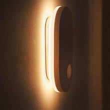 Заредете изображение във визуализатора на галерията – Baseus led (natural light) aisle light with motion detector + cable for charging dgsun-ra02 white - TopMag
