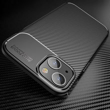 Заредете изображение във визуализатора на галерията – Vennus Carbon Elite for Iphone 14 Pro Black
