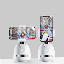 Заредете изображение във визуализатора на галерията – Phone holder with 360° face tracking P2S white
