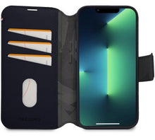 Заредете изображение във визуализатора на галерията – Decoded Detachable Wallet - MagSafe Compatible Leather Protective Case for iPhone 14 Plus (Navy)
