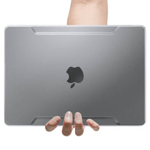 Заредете изображение във визуализатора на галерията – Spigen THIN FIT MACBOOK AIR 13 2022 CRYSTAL CLEAR
