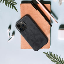 Заредете изображение във визуализатора на галерията – Alcane Magsafe Case for Iphone 13 Black
