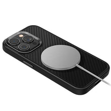 Заредете изображение във визуализатора на галерията – Uniq case Keva iPhone 15 Pro 6.1" Magclick Charging black/carbon black

