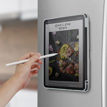 Заредете изображение във визуализатора на галерията – Uniq Rovus case for iPad Pro 11 (2021-2022) / Air 10.9" (2020-2022) - black Magnetic Case
