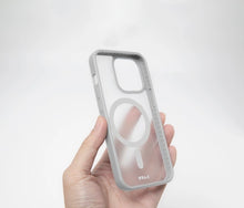 Заредете изображение във визуализатора на галерията – LAUT Huex Protect case with MagSafe for iPhone 15 Pro - white
