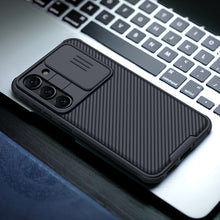 Заредете изображение във визуализатора на галерията – Nillkin CamShield Pro Case for Samsung Galaxy S23 cover with camera cover green
