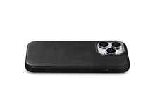 Заредете изображение във визуализатора на галерията – iPhone 15 Pro iCarer Oil Wax Premium Leather MagSafe Compatible Leather Case - Black
