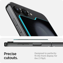 Заредете изображение във визуализатора на галерията – TEMPERED GLASS Spigen GLAS.TR "EZ FIT" 2-PACK GALAXY Z Flip 5 CLEAR
