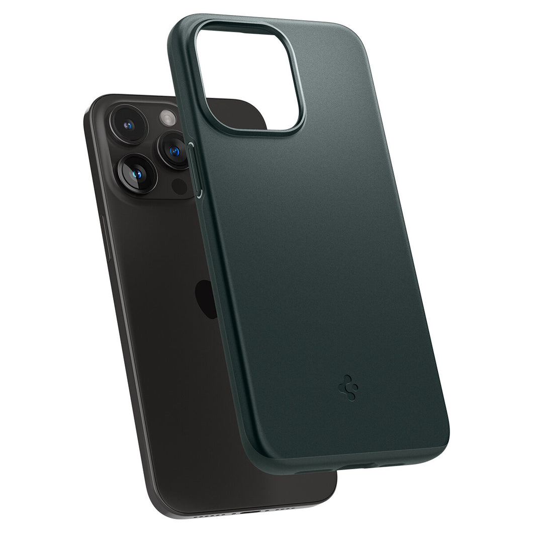 Spigen Thin Fit case for iPhone 15 Pro Max - green