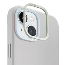 Заредете изображение във визуализатора на галерията – Uniq Lino Hue iPhone 15 case 6.1" Magclick Charging light gray/chalk gray
