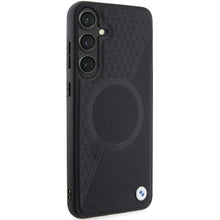 Заредете изображение във визуализатора на галерията – Original Case BMW hardcase Signature Leather Half Textured &amp; Circle MagSafe BMHMS24S23RTPK for Samsung Galaxy S24 Black

