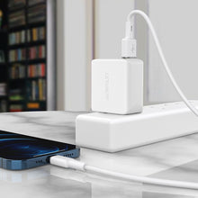 Заредете изображение във визуализатора на галерията – Acefast cable usb a tp lightning 8-pin mfi 2,4a c2-02 silicone 1,2m white
