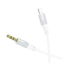 Заредете изображение във визуализатора на галерията – Borofone Cable BL19 Creator - jack 3,5mm to Lightning - 1 metre white
