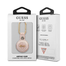 Заредете изображение във визуализатора на галерията – Guess GUATP4GMSRP AirTag case różowy/pink 4G Vintage Script
