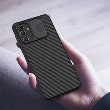 Заредете изображение във визуализатора на галерията – Nillkin CamShield Case for Samsung Galaxy A04s cover with camera cover black
