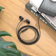 Заредете изображение във визуализатора на галерията – Hoco earphones universal with mic m97 black - TopMag
