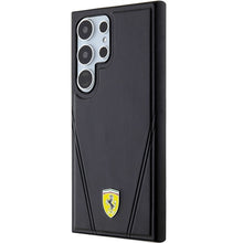 Заредете изображение във визуализатора на галерията – Original FERRARI hardcase Hot Stamp V Lines MagSafe FEHMS24LP3BAK for Samsung Galaxy  S24 Ultra Black
