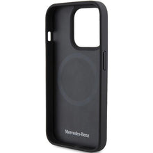 Заредете изображение във визуализатора на галерията – Mercedes Smooth Leather MagSafe case for iPhone 15 Pro - black
