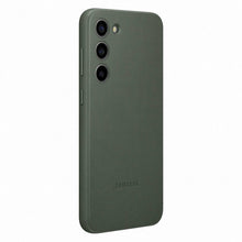 Заредете изображение във визуализатора на галерията – Samsung Leather Cover case for Samsung Galaxy S23+ case made of natural leather green (EF-VS916LGEGWW)
