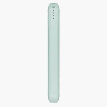 Заредете изображение във визуализатора на галерията – Uniq Powerbank Fuele mini 8000mAh USB-C 18W PD Fast charge green/green
