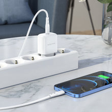 Заредете изображение във визуализатора на галерията – Borofone Wall charger BN3 Premium - Type C - QC 3.0 PD 2.0 20W white
