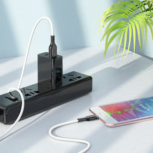 Заредете изображение във визуализатора на галерията – Borofone Cable BX63 Charming - USB to MicroUSB - 2,4A 1 metre black-white
