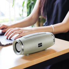 Заредете изображение във визуализатора на галерията – Borofone Portable Bluetooth Speaker BR3 Rich Sound grey
