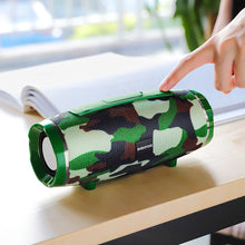 Заредете изображение във визуализатора на галерията – Borofone Portable Bluetooth Speaker BR3 Rich Sound green camouflage
