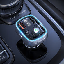 Заредете изображение във визуализатора на галерията – Borofone Transmitter FM BC32 Sunlight MP3, Bluetooth - 2xUSB + microSD - QC 3.0 18W 2,4A black
