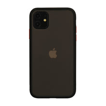 Заредете изображение във визуализатора на галерията – Vennus Color Button Bumper > Iphone 11 Pro Black
