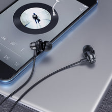 Заредете изображение във визуализатора на галерията – Borofone Earphones BM62 Prosperity with microphone black
