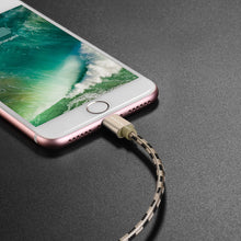 Заредете изображение във визуализатора на галерията – Borofone Cable BX24 Ring Current - USB to Lightning - 2,4A 1 metre gold
