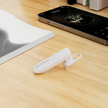 Заредете изображение във визуализатора на галерията – Borofone Bluetooth Headset BC36 Lucky White
