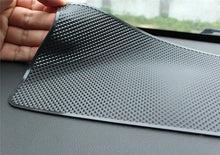 Заредете изображение във визуализатора на галерията – Anti-slip mat 19,8x12,8cm black
