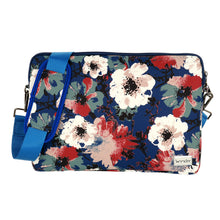 Заредете изображение във визуализатора на галерията – Wonder Sleeve Laptop 13-14 inches blue and camellias
