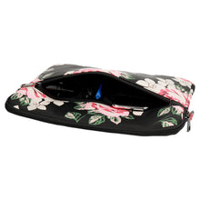 Заредете изображение във визуализатора на галерията – Wonder Sleeve Laptop 13-14 inches black and roses
