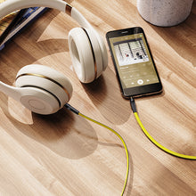 Заредете изображение във визуализатора на галерията – Borofone Cable BL6 - jack 3,5mm to jack 3,5mm - 2 metres yellow
