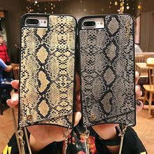 Заредете изображение във визуализатора на галерията – BAG - SNAKE Leather Case - IPHONE XR Grey
