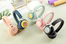Заредете изображение във визуализатора на галерията – GJBY headphones - BLUETOOTH CA-030 Dinosaur Light pink
