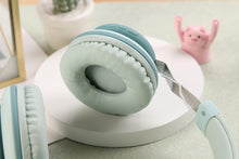 Заредете изображение във визуализатора на галерията – GJBY headphones - BLUETOOTH CA-030 Dinosaur Light pink

