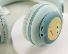 Заредете изображение във визуализатора на галерията – GJBY headphones - BLUETOOTH CA-030 Dinosaur Light pink
