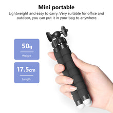 Заредете изображение във визуализатора на галерията – Phone holder - flexible tripod - black
