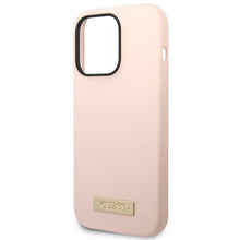 Заредете изображение във визуализатора на галерията – Original Case GUESS Silicone Logo Plate MagSafe GUHMP14XSBPLP for Iphone 14 Pro Max pink
