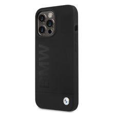 Заредете изображение във визуализатора на галерията – Original Case BMW Silicone Signature Logo Magsafe BMHMP13LSLBLBK for Iphone 13 Pro Black
