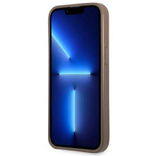 Заредете изображение във визуализатора на галерията – Original Case GUESS 4G Triangle Logo Cardslot GUHCP13LP4TPW for Iphone 13 Pro Brown
