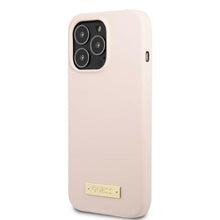 Заредете изображение във визуализатора на галерията – Original Case GUESS Silicone Logo Plate MagSafe GUHMP13LSPLP for Iphone 13 Pro pink

