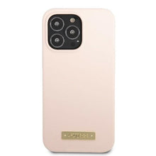 Заредете изображение във визуализатора на галерията – Original Case GUESS Silicone Logo Plate MagSafe GUHMP13LSPLP for Iphone 13 Pro pink
